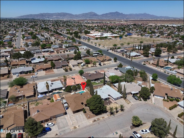 bird's eye view featuring a residential view and a mountain view
