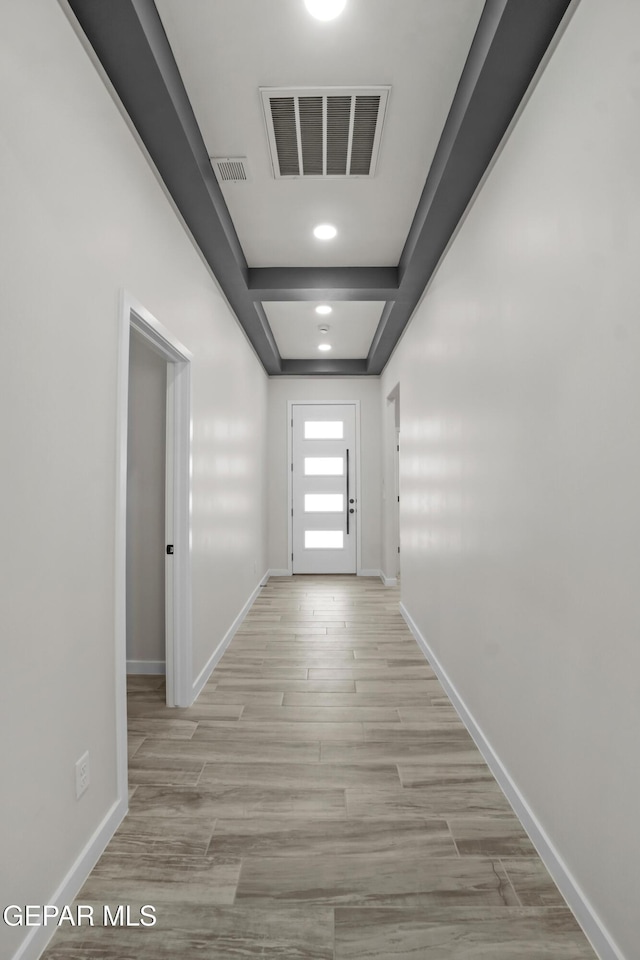 entryway with visible vents and baseboards