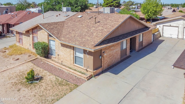 bird's eye view featuring a residential view