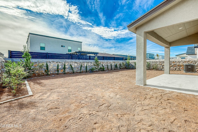 view of yard with a patio area