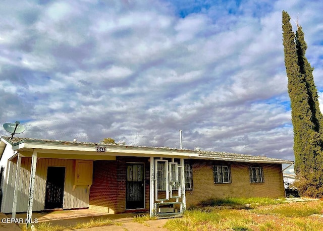 view of rear view of house