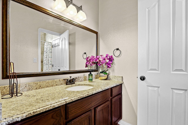 3000 Lookout Point Dr, El Paso, TX 79938 - full bathroom with vanity