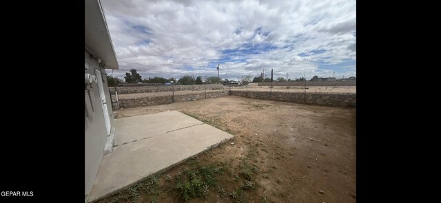 view of yard with a patio