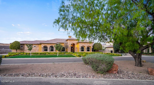 view of mediterranean / spanish-style home