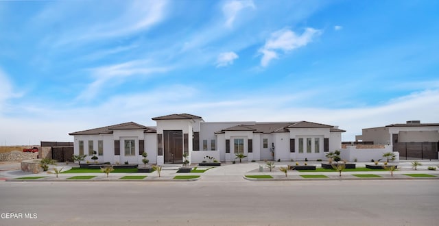 view of mediterranean / spanish-style house