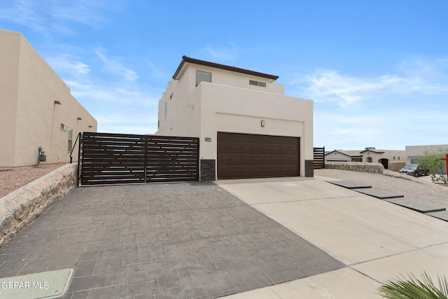 view of front of house featuring a garage