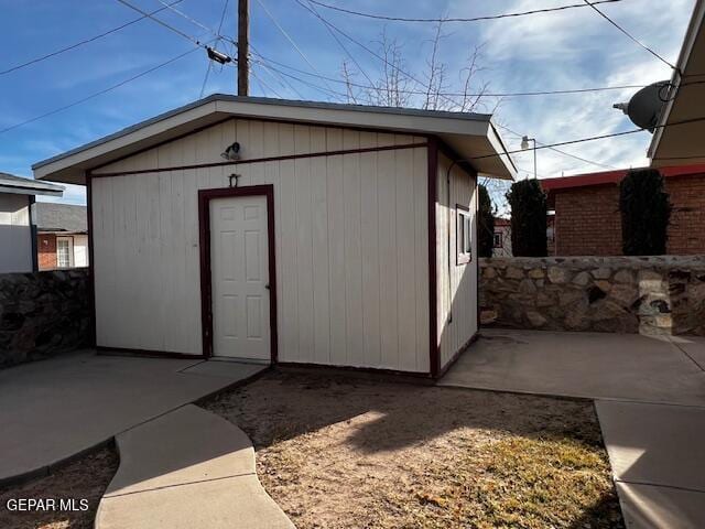 view of outbuilding