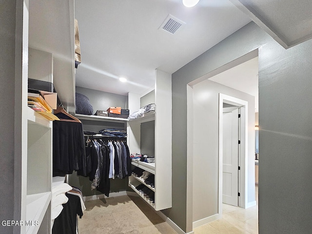 view of spacious closet