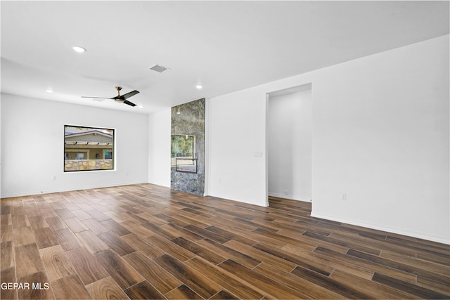 spare room with ceiling fan