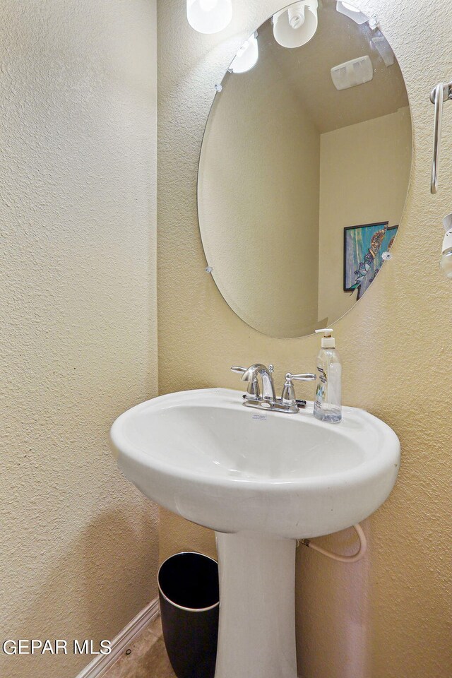 bathroom with sink