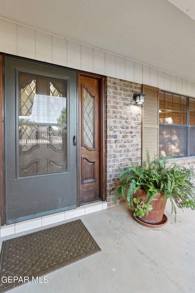 view of entrance to property