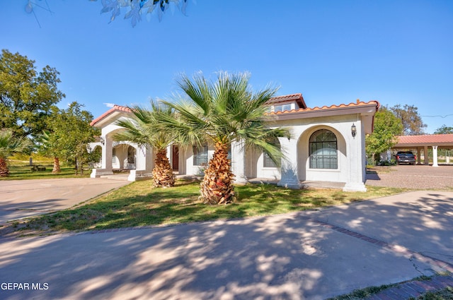 view of mediterranean / spanish-style house