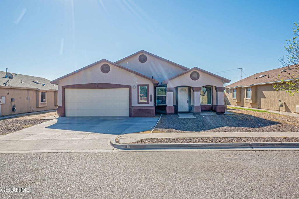 view of front of house featuring a garage