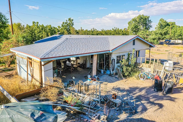 view of front facade featuring a patio area