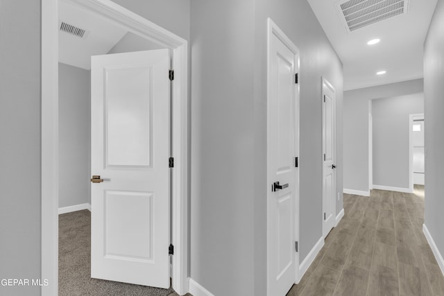 528 Telop Rd, Socorro, TX 79927 - hall featuring visible vents, baseboards, recessed lighting, and wood finished floors