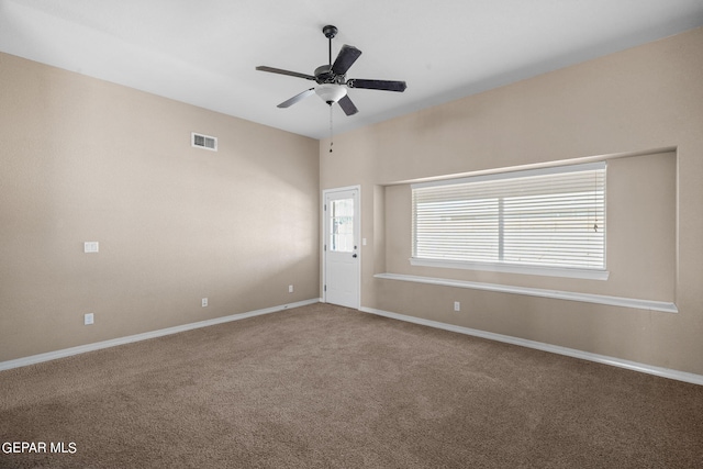 unfurnished room featuring carpet flooring and ceiling fan