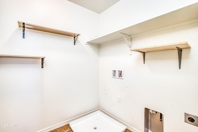 laundry area featuring washer hookup, gas dryer hookup, and electric dryer hookup