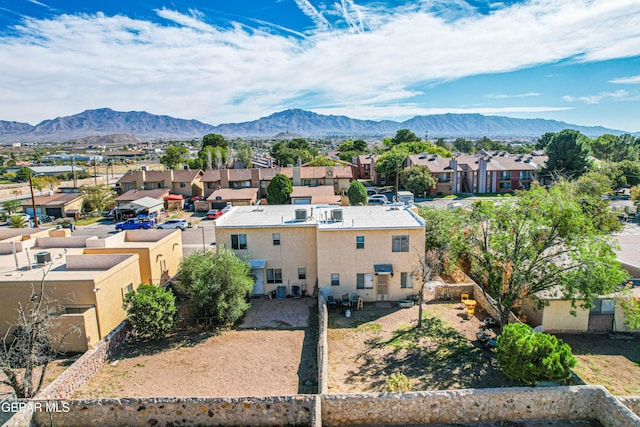 bird's eye view featuring a mountain view