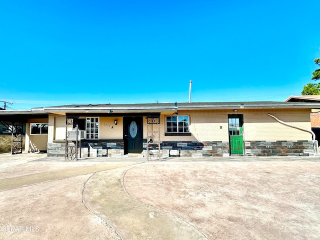 view of front of property with a patio area