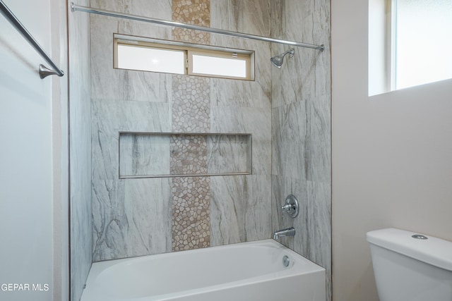 1416 Dylan Pl, El Paso, TX 79928 - bathroom featuring toilet and bathing tub / shower combination
