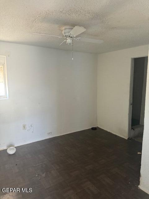 5600 Joe Perez Ct, El Paso, TX 79905 - photo 16