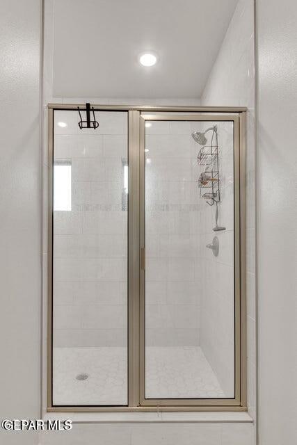 bathroom with walk in shower