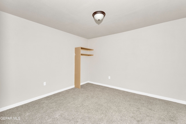 spare room with carpet flooring