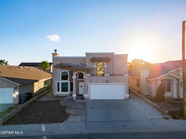 view of front facade featuring a garage