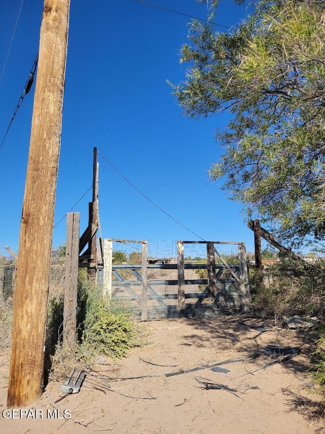 421 E Joy Dr, Anthony, NM 88021