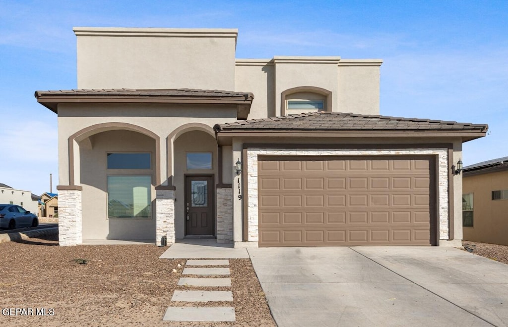 view of front of house featuring a garage