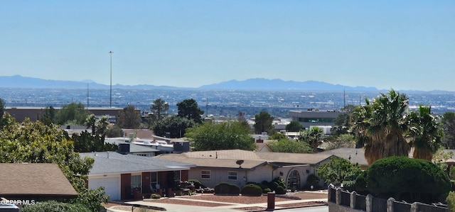 property view of mountains with a residential view