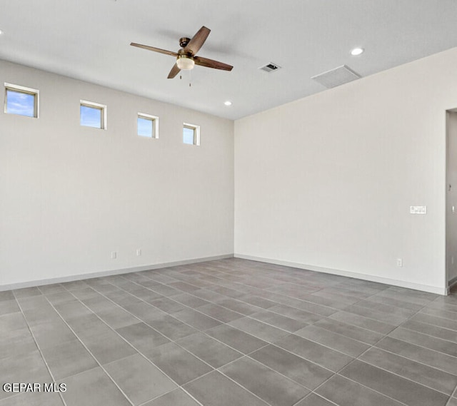 empty room with ceiling fan