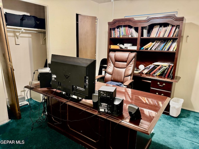 view of carpeted office space