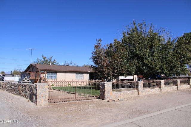 view of front of home