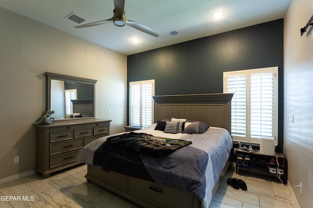 bedroom with ceiling fan