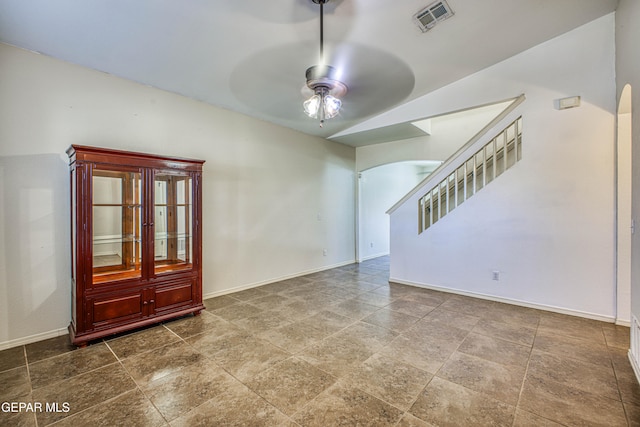 empty room with ceiling fan