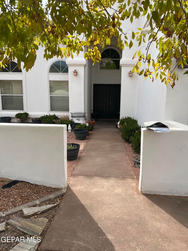 6357 Calle Del Rio Ln, El Paso, TX 79912 - photo 1
