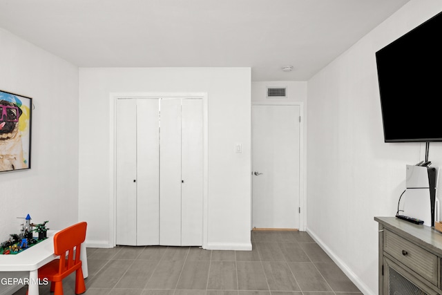 bedroom featuring a closet