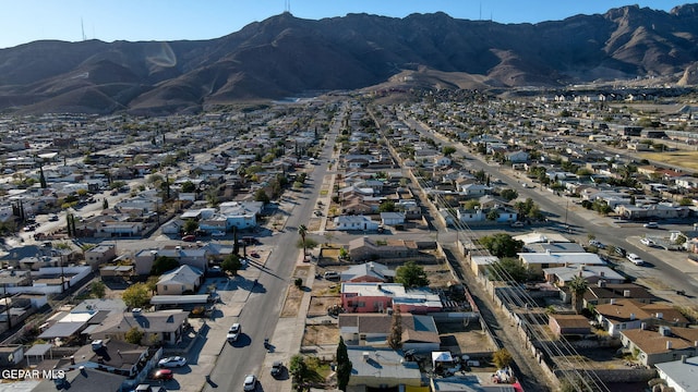 bird's eye view with a mountain view