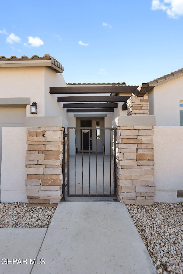 view of property entrance