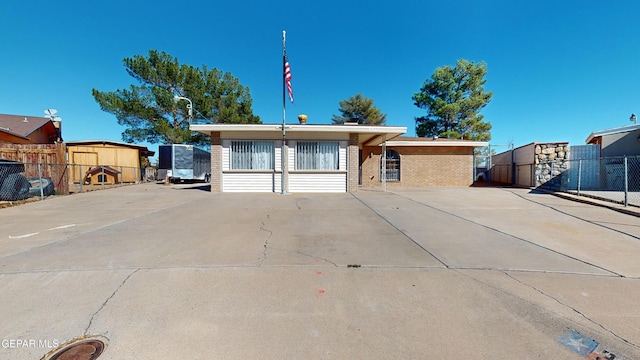 view of front of home