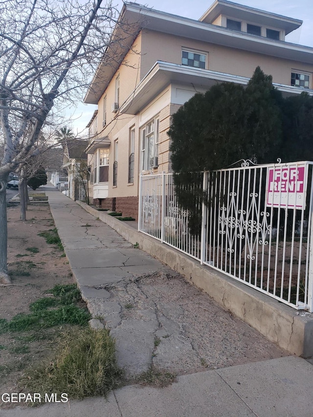 view of home's exterior