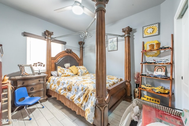 bedroom with ceiling fan