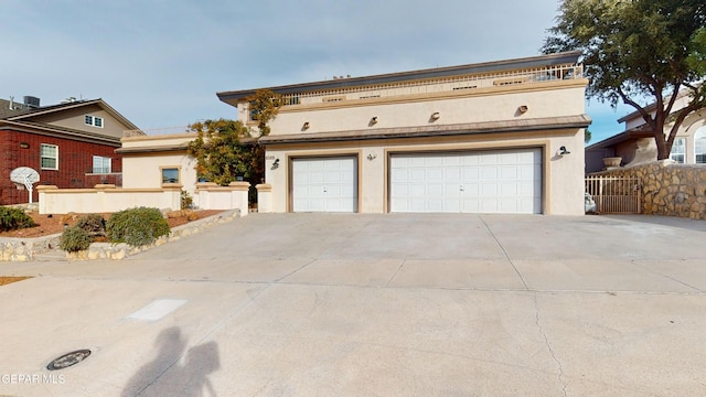 view of front of house featuring a garage