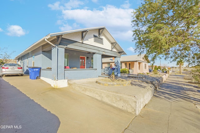 view of front facade featuring covered porch