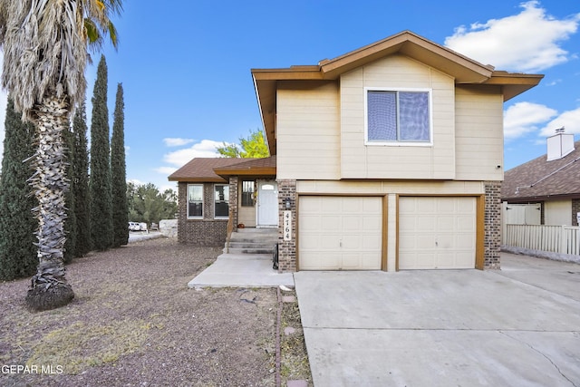 view of front property featuring a garage