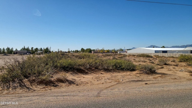 Listing photo 2 for 817 Windmill Dr, Chaparral NM 88081