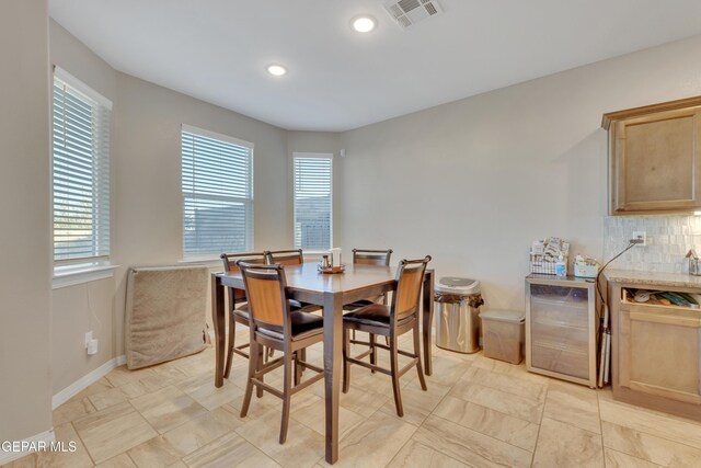 912 Crystal Deer Dr, El Paso, TX 79928 - dining area featuring beverage cooler and recessed lighting