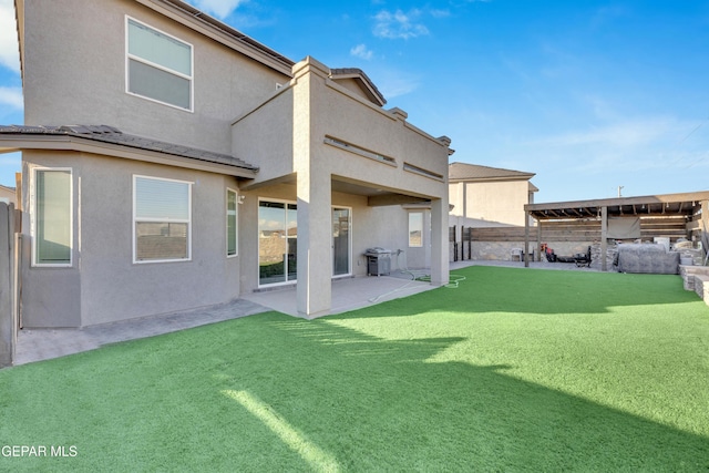 912 Crystal Deer Dr, El Paso, TX 79928 - back of house with a patio area and a lawn