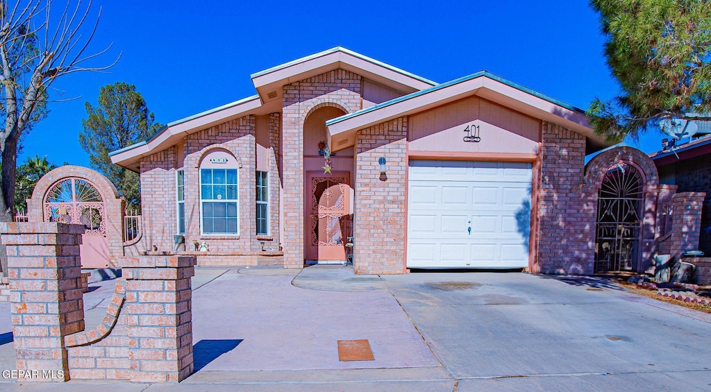 view of front of house featuring a garage